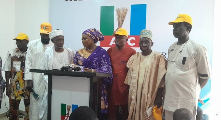 Ekiti ADP Governorship Candidate, 119,000 Others Defect to APC