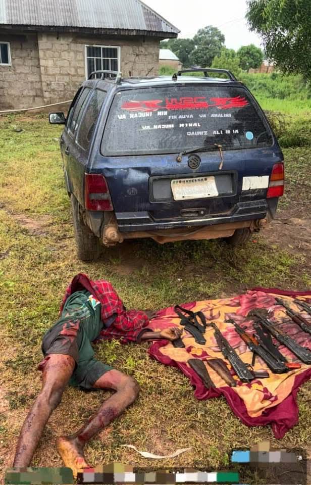 Troops Neutralise Arms Courier, Recover 5 AK-47 Rifles, 3 Magazines In Kwara